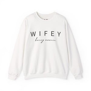 Wifey Honey Moonin' Unisex Heavy Blend™ Crewneck Sweatshirt