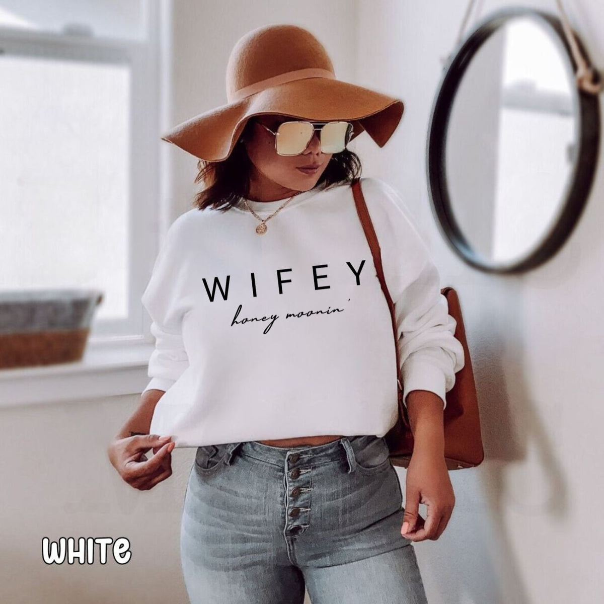 Wifey Honey Moonin' Unisex Heavy Blend™ Crewneck Sweatshirt